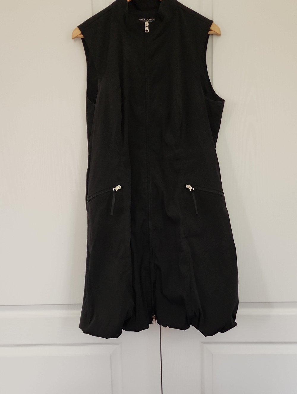 Sleeveless Zip-Front Shift Dress with Zip Pockets comfortable and flattering